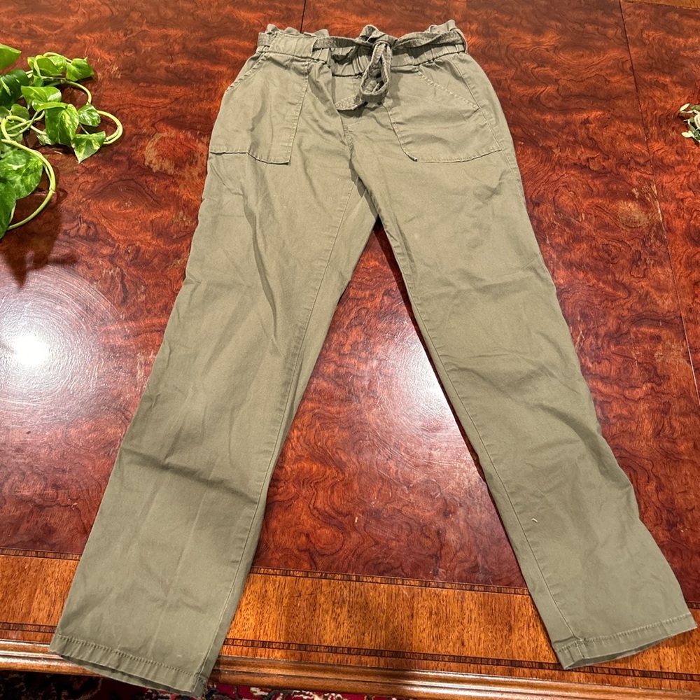 Garage army green women’s cargo pant